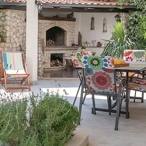 Appartement In, Trogir
